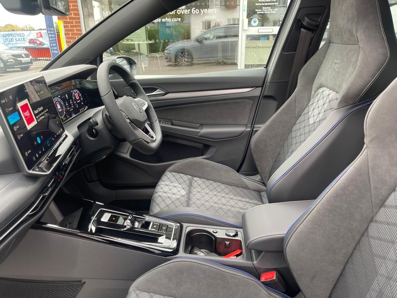 Used Volkswagen Golf 2025 for sale - 76277184: Photo 10