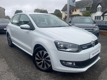 Used Volkswagen Polo 2016 for sale - 76277339: Photo