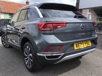 Used Volkswagen T-Roc 2023 for sale - 76277314: Photo