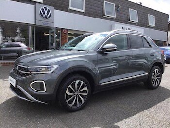 Used Volkswagen T-Roc 2023 for sale - 76277314: Photo