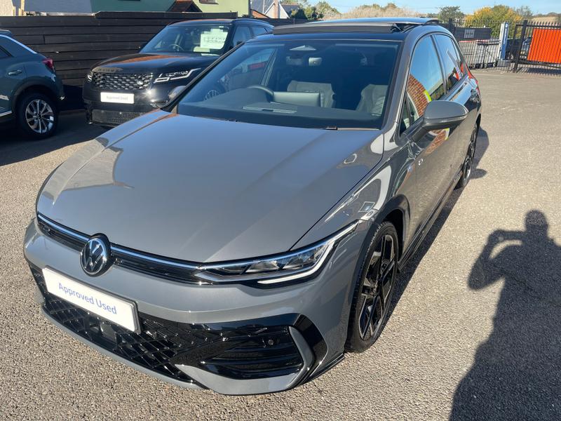 Used Volkswagen Golf 2025 for sale - 76277325: Photo 4