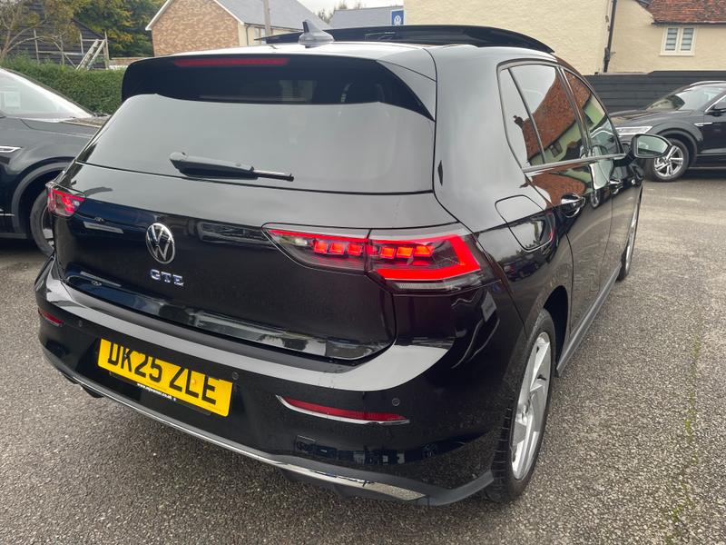 Used Volkswagen Golf 2025 for sale - 76350439: Photo 8