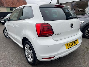 Used Volkswagen Polo 2017 for sale - 76402089: Photo