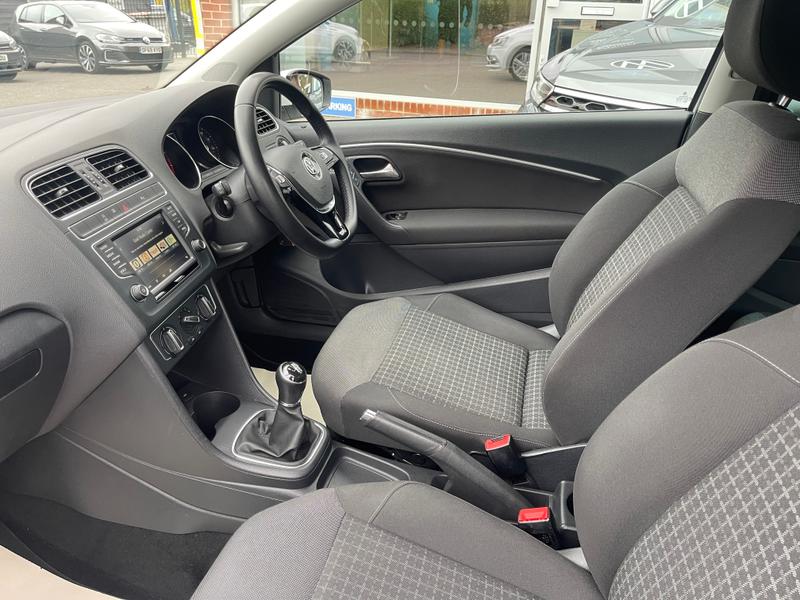 Used Volkswagen Polo 2017 for sale - 76402089: Photo 8