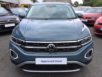 Used Volkswagen T-Roc 2022 for sale - 76277200: Photo