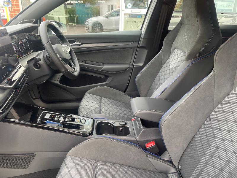 Used Volkswagen Golf 2025 for sale - 76277199: Photo 5