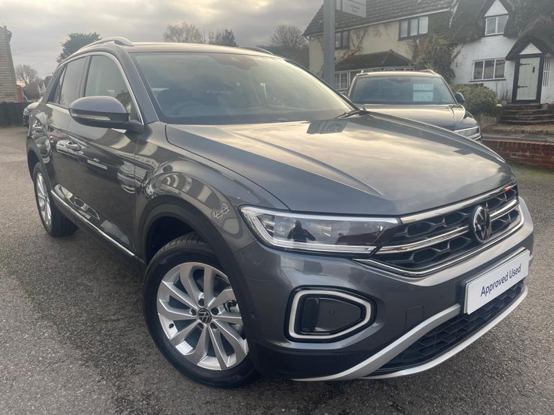 Used Volkswagen T-Roc 2024 for sale - 76557521: Photo 1