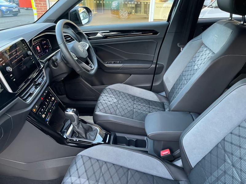 Used Volkswagen T-Roc 2025 for sale - 76565067: Photo 11
