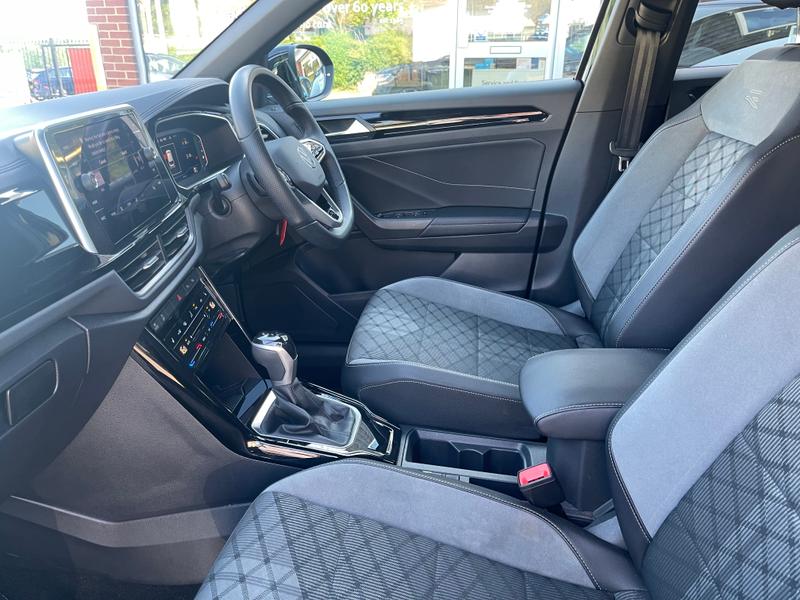 Used Volkswagen T-Roc 2022 for sale - 76277228: Photo 12