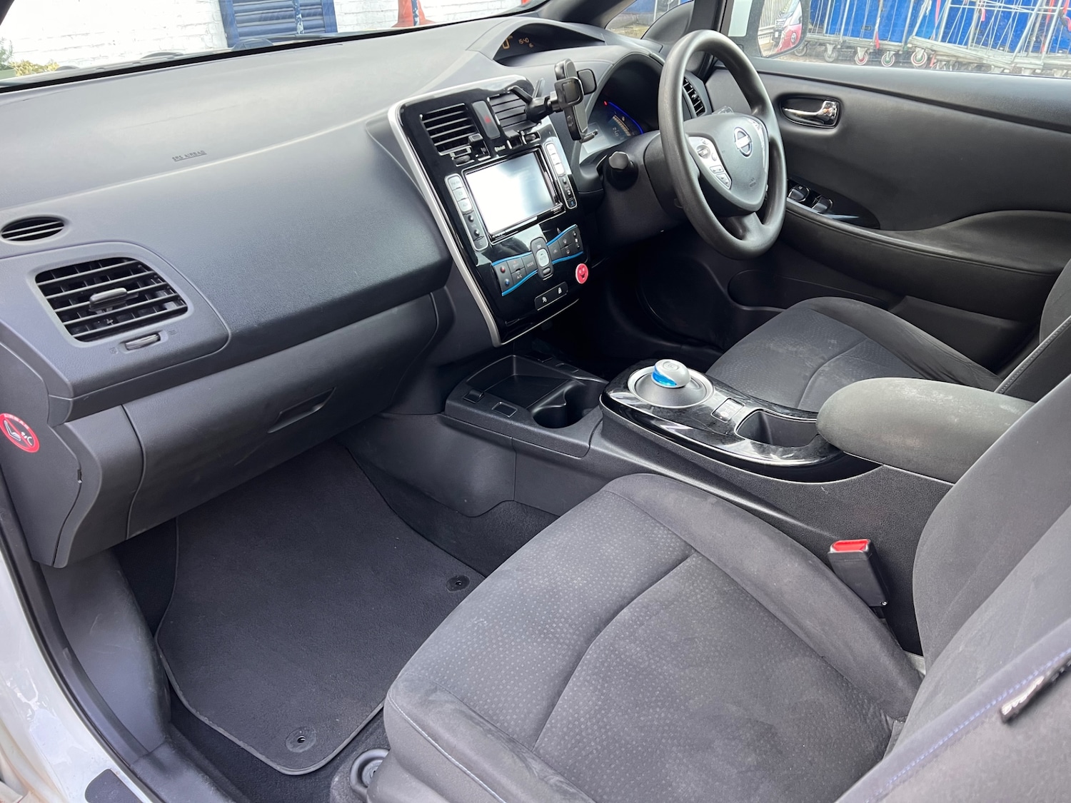 Used Nissan Leaf 2015 for sale - 77031796: Photo 15