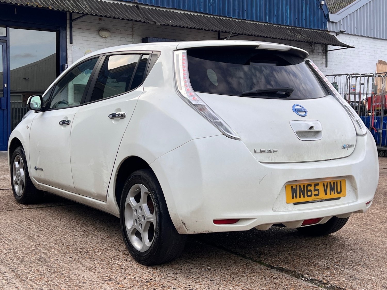 Used Nissan Leaf 2015 for sale - 77031796: Photo 2