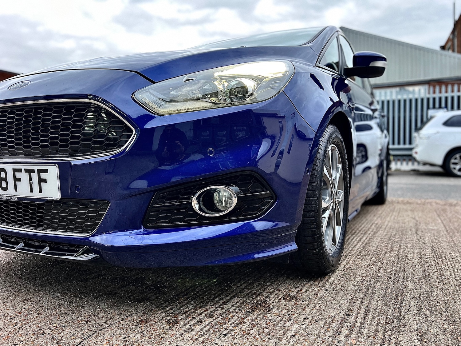 Used Ford S-Max 2018 for sale - 76358429: Photo 12