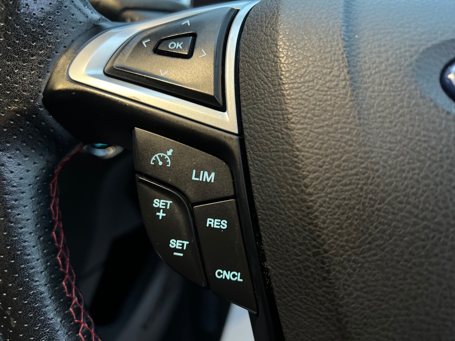 Used Ford S-Max 2018 for sale - 76358429: Photo 34
