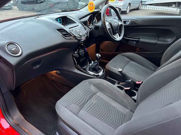 Used Ford Fiesta 2015 for sale - 76263431: Photo 13
