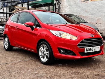 2015 (65) - 1.25 82 Zetec 3dr