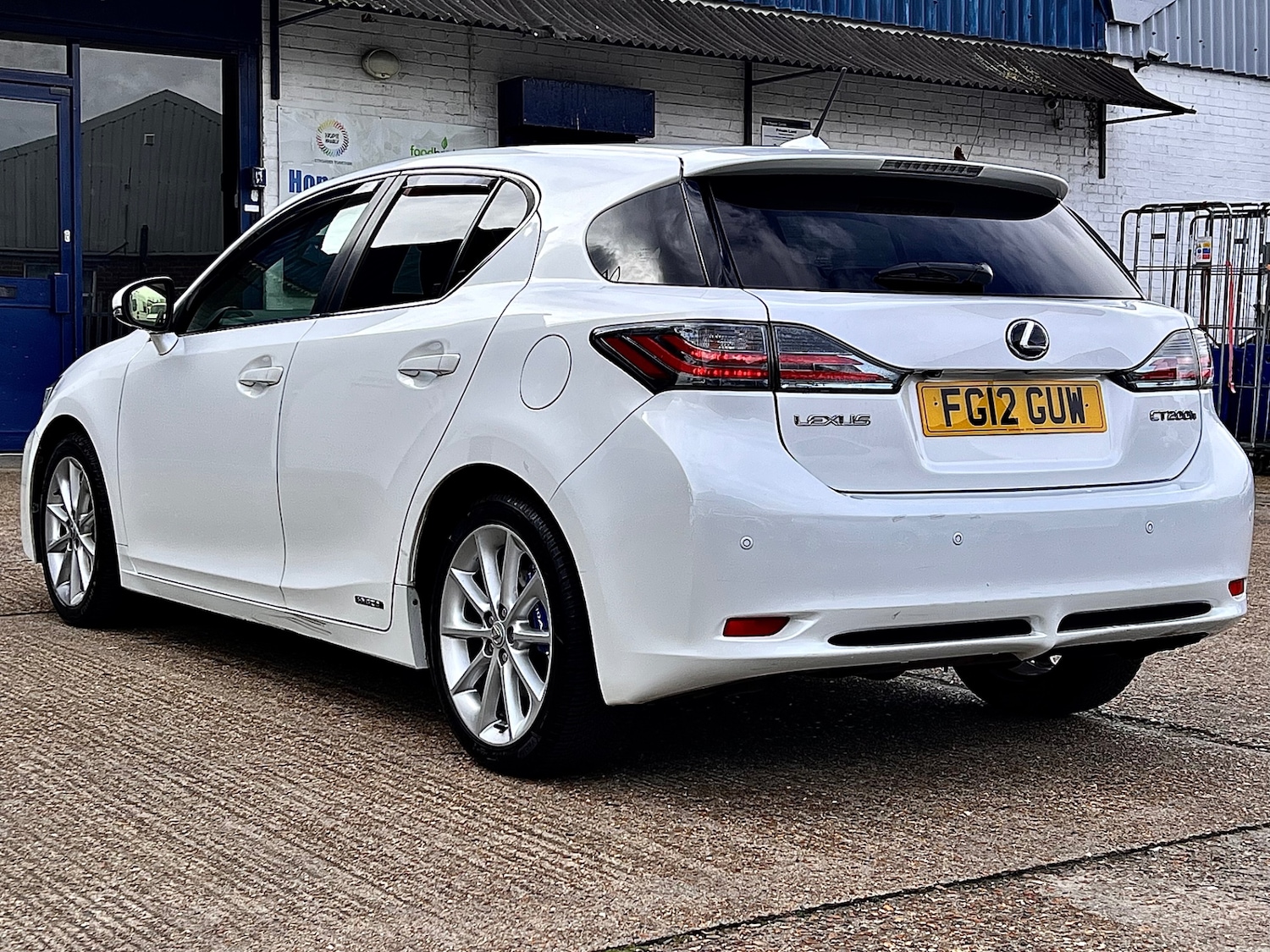 Used Lexus CT 2012 for sale - 77643955: Photo 2