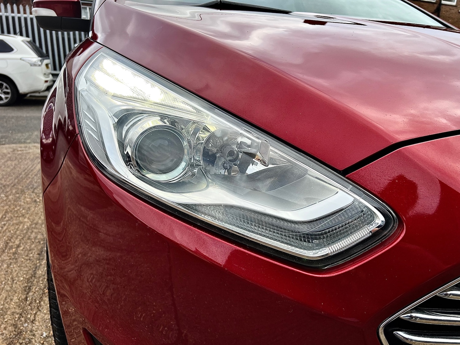 Used Ford Galaxy 2017 for sale - 76552588: Photo 23