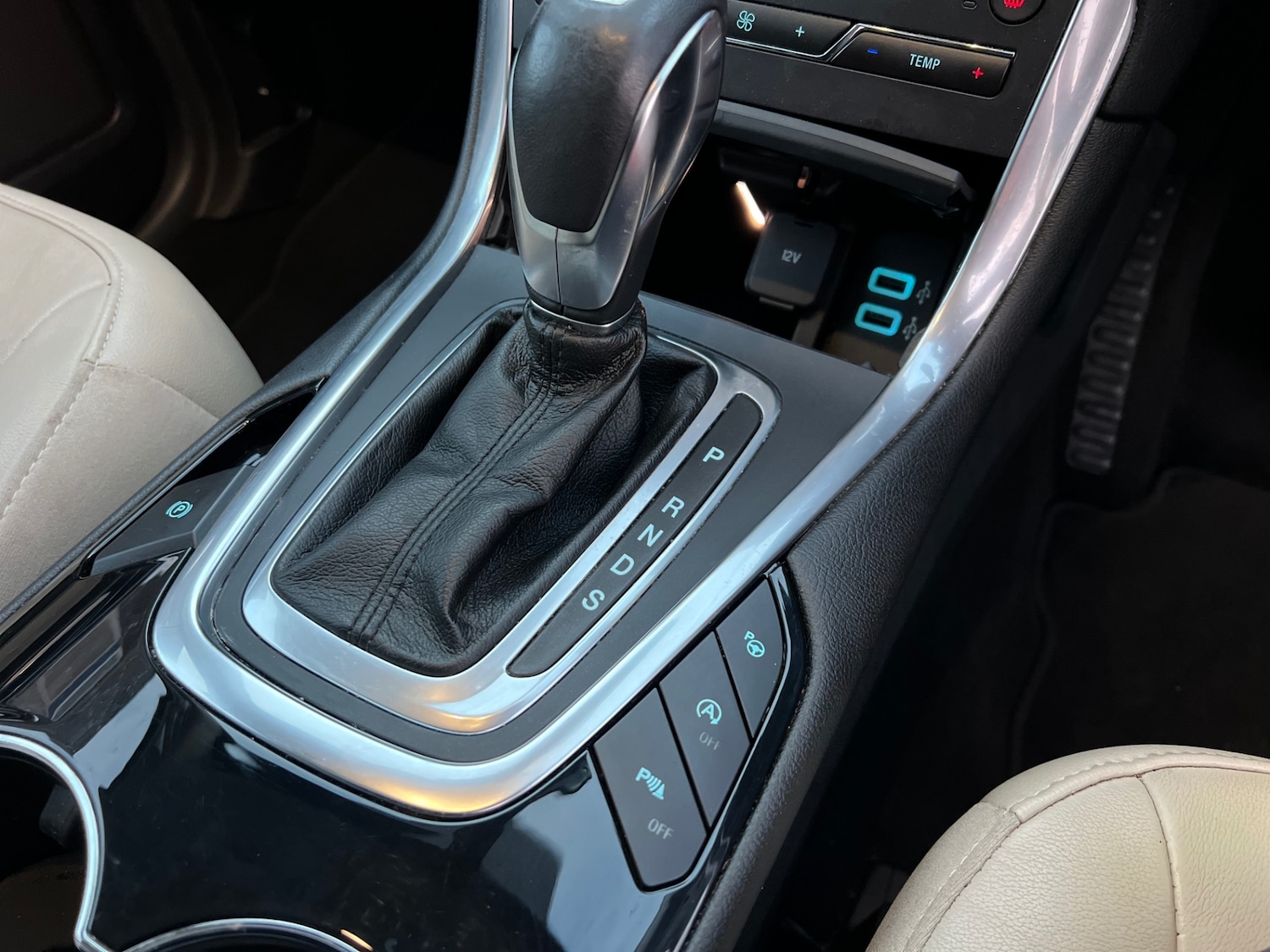 Used Ford Galaxy 2017 for sale - 76552588: Photo 76