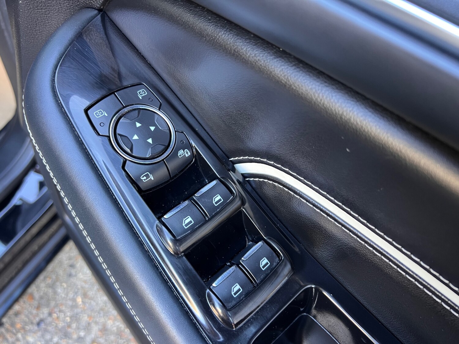 Used Ford S-Max 2017 for sale - 78038706: Photo 37