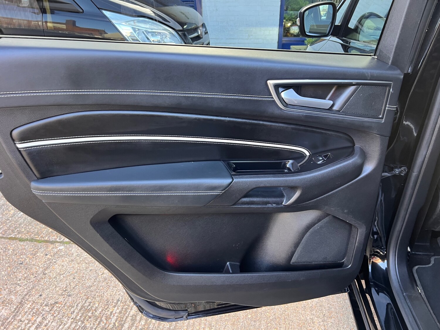 Used Ford S-Max 2017 for sale - 78038706: Photo 54