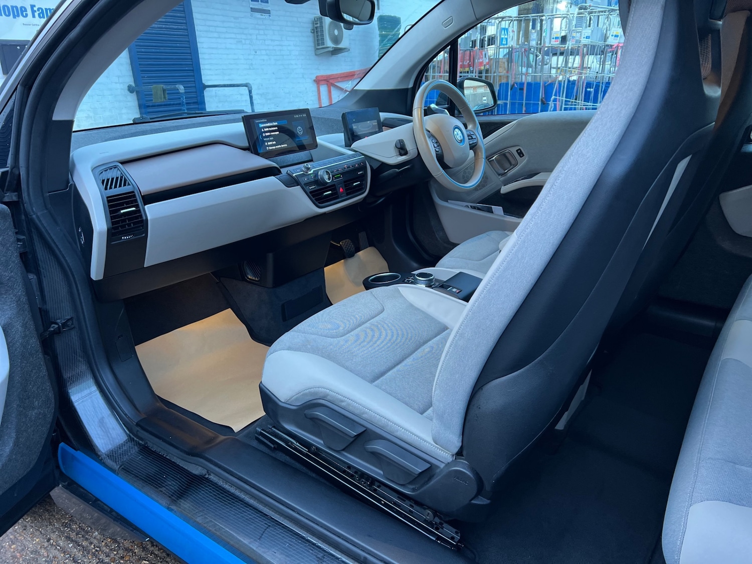 Used BMW i3 2020 for sale - 77060804: Photo 32