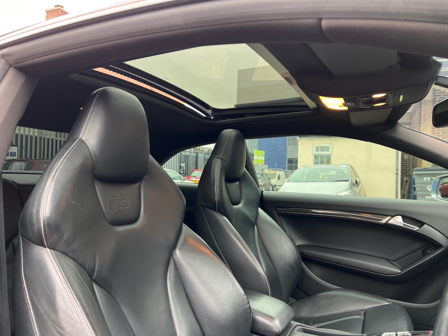 Used Audi RS5 2010 for sale - 77591994: Photo 30