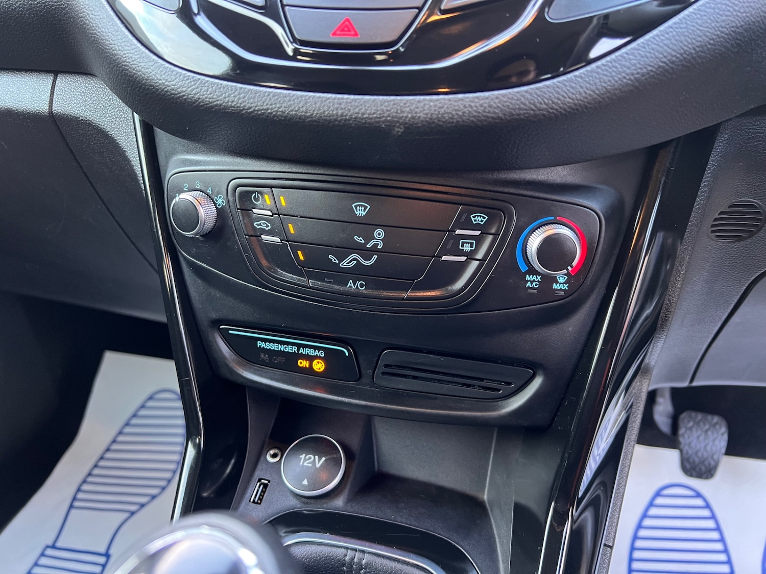 Used Ford B-MAX 2014 for sale - 77201639: Photo 24