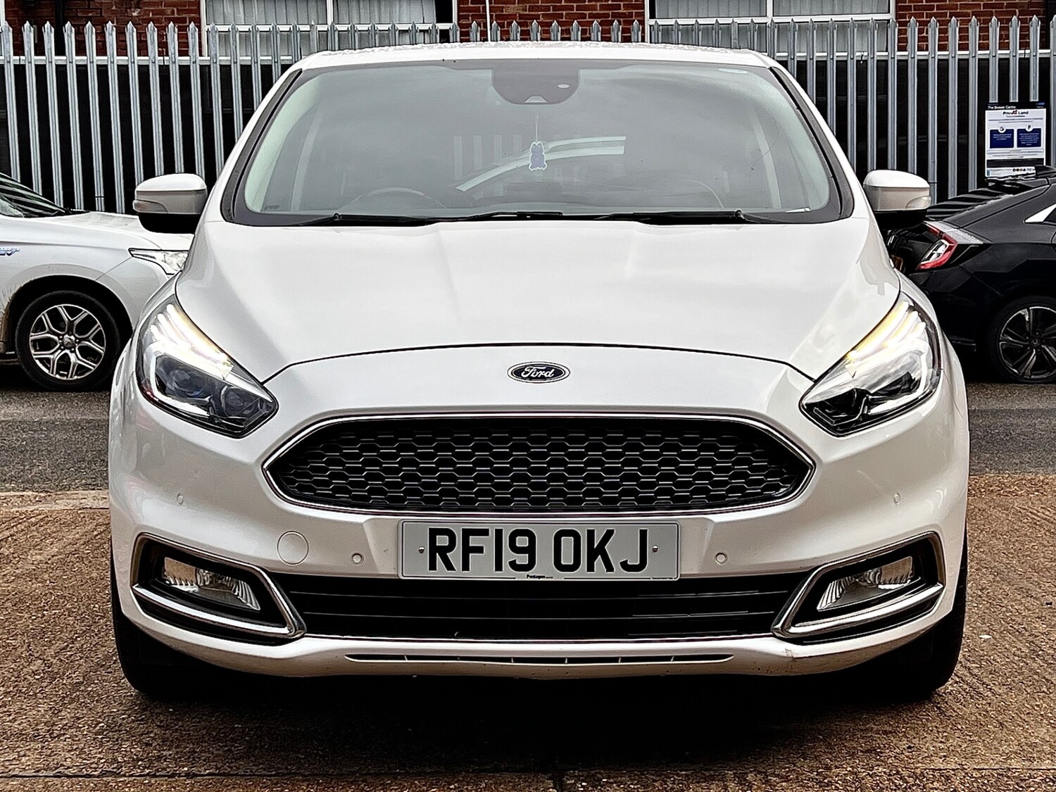 Used Ford S-Max 2019 for sale - 76848917: Photo 14