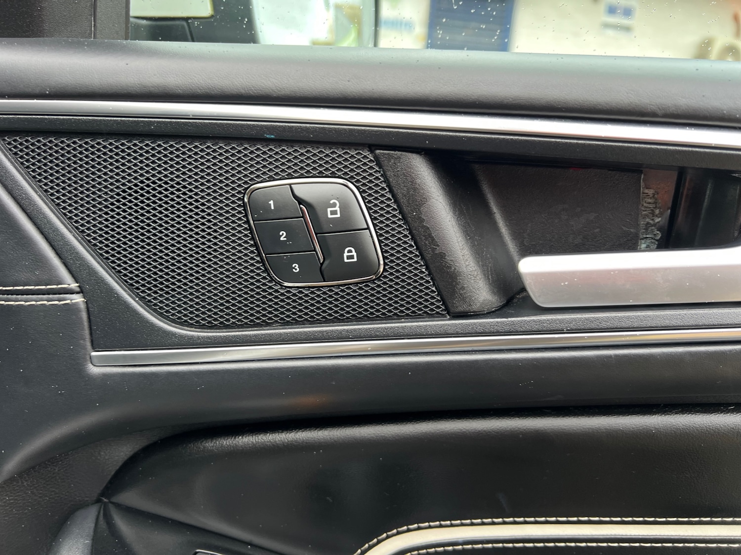 Used Ford S-Max 2019 for sale - 76848917: Photo 5