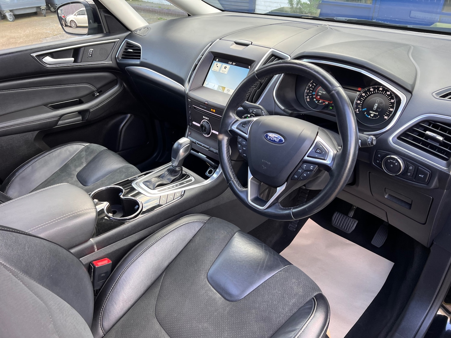 Used Ford Galaxy 2017 for sale - 78088592: Photo 2