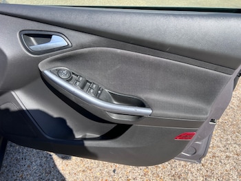 Used Ford Focus 2014 for sale - 79191924: Photo