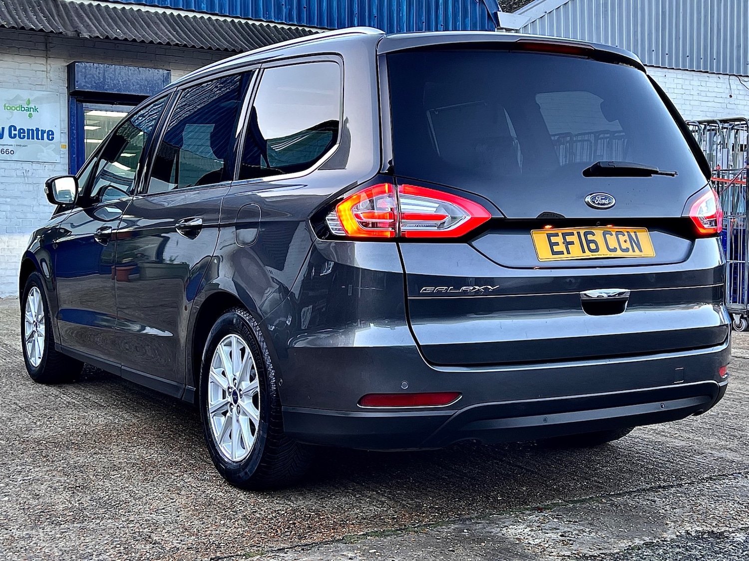 Used Ford Galaxy 2016 for sale - 76916272: Photo 5