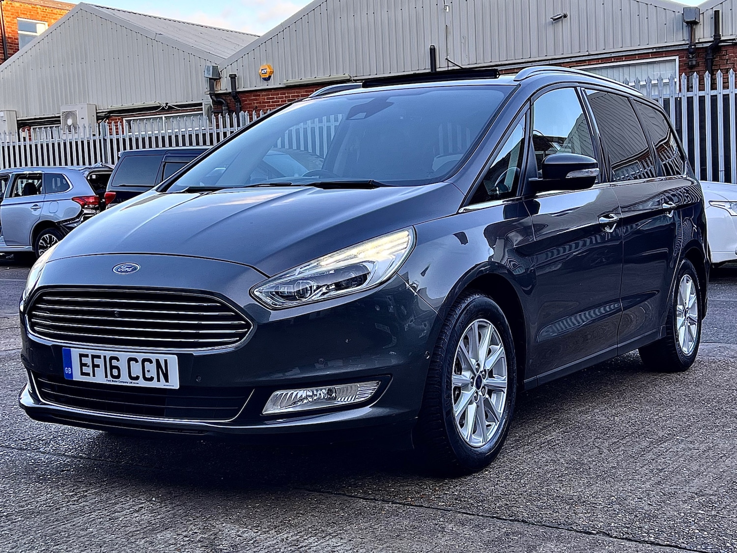Used Ford Galaxy 2016 for sale - 76916272: Photo 6