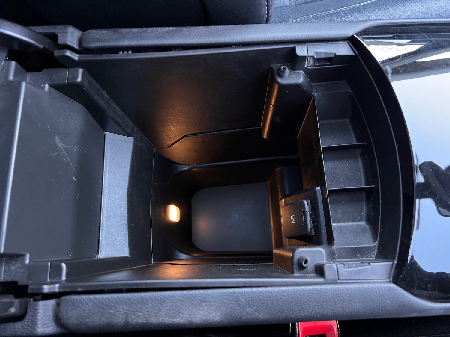 Used Ford Galaxy 2016 for sale - 76916272: Photo 88