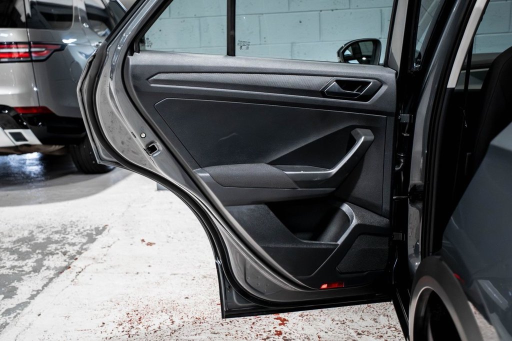 Used Volkswagen T-Roc 2022 for sale - 77785567: Photo 16