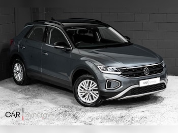 Used Volkswagen T-Roc 2022 for sale - 77785567: Photo