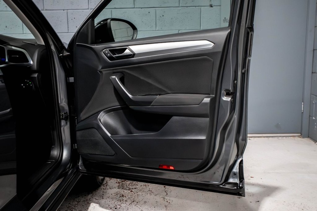 Used Volkswagen T-Roc 2022 for sale - 77785567: Photo 9