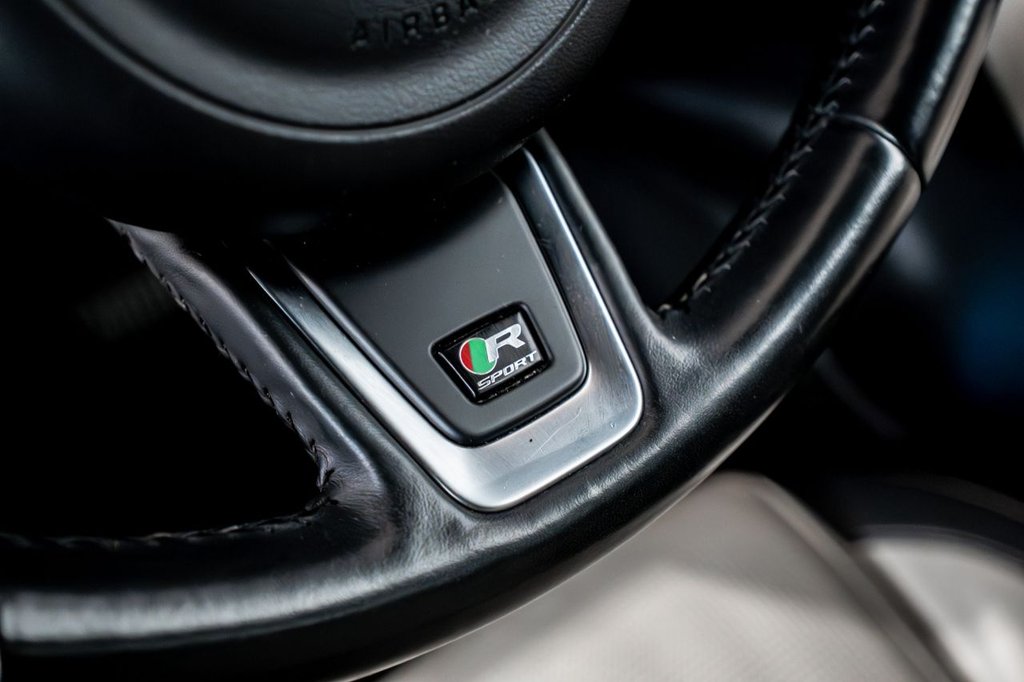 Used Jaguar F-Pace 2016 for sale - 77785581: Photo 33