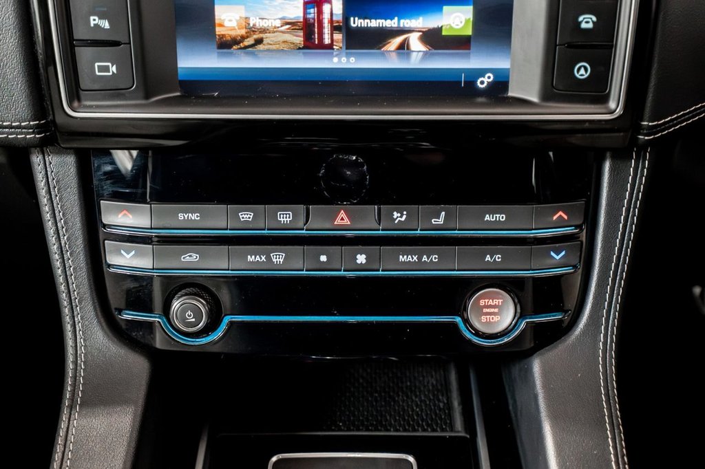 Used Jaguar F-Pace 2016 for sale - 77785581: Photo 40