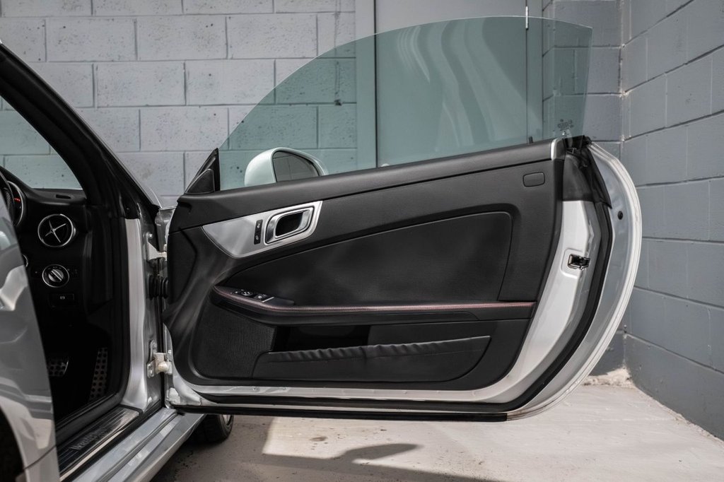 Used Mercedes-Benz SLK 2015 for sale - 77785572: Photo 10