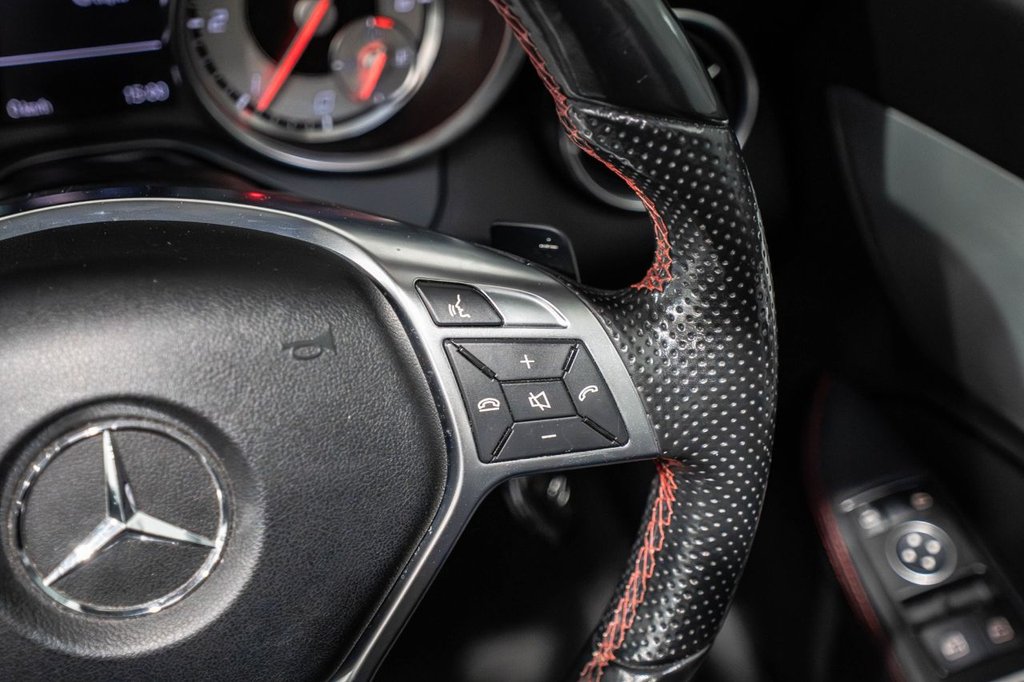 Used Mercedes-Benz SLK 2015 for sale - 77785572: Photo 23