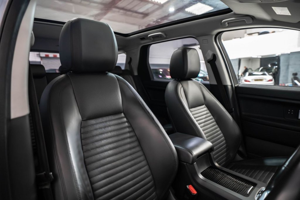 Used Land Rover Discovery Sport 2017 for sale - 78181159: Photo 14