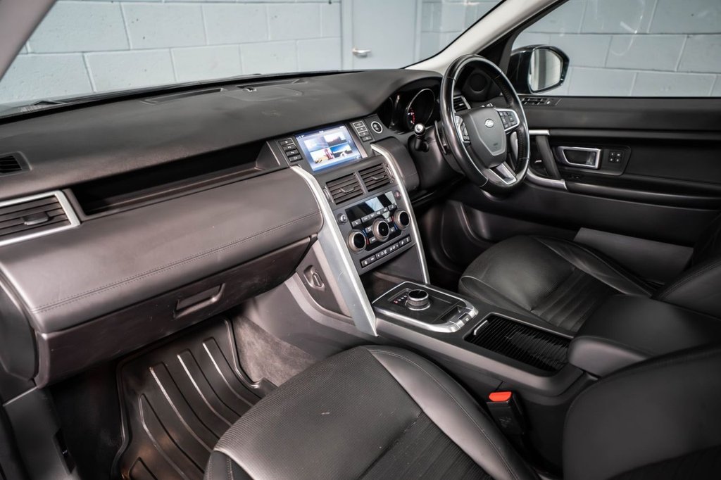 Used Land Rover Discovery Sport 2017 for sale - 78181159: Photo 17