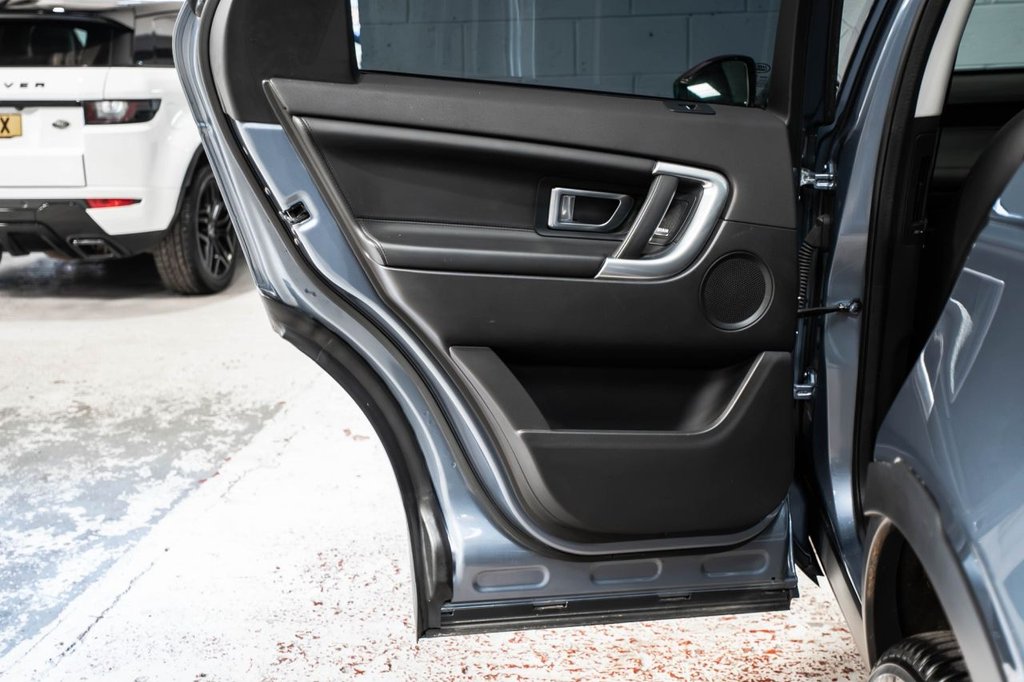 Used Land Rover Discovery Sport 2017 for sale - 78181159: Photo 20