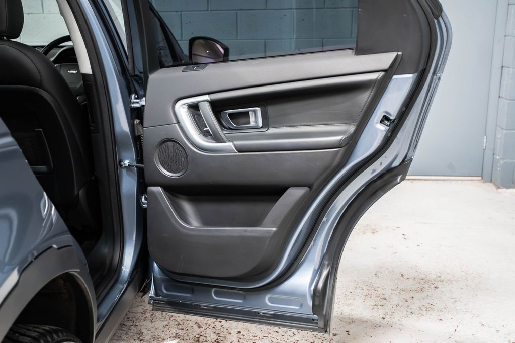 Used Land Rover Discovery Sport 2017 for sale - 78181159: Photo 24