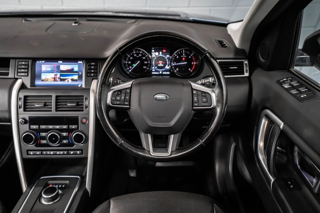 Used Land Rover Discovery Sport 2017 for sale - 78181159: Photo 29