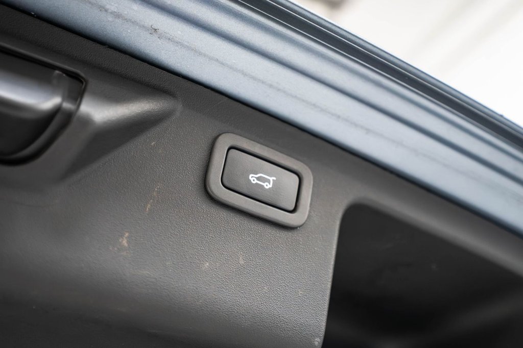 Used Land Rover Discovery Sport 2017 for sale - 78181159: Photo 47