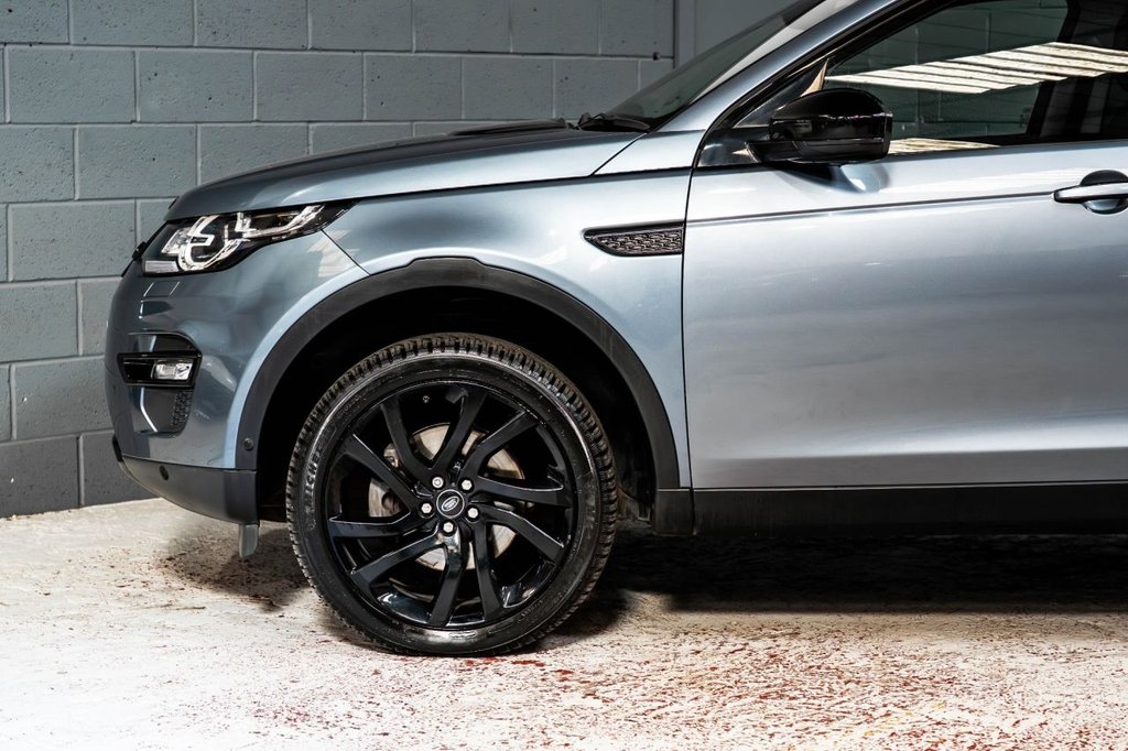 Used Land Rover Discovery Sport 2017 for sale - 78181159: Photo 50