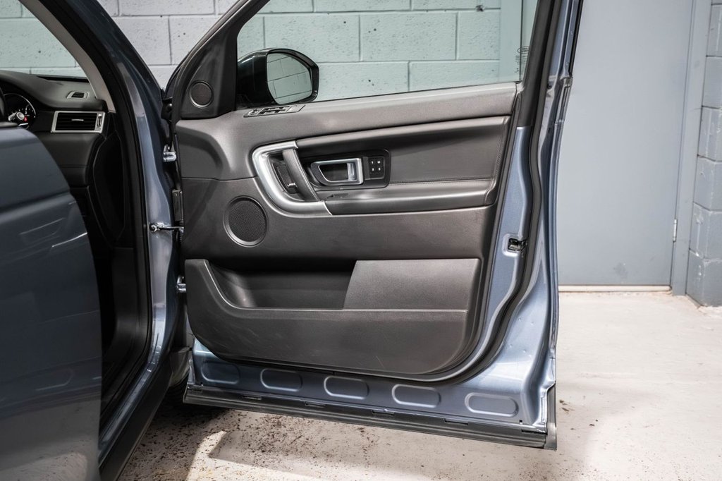 Used Land Rover Discovery Sport 2017 for sale - 78181159: Photo 9