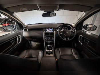 Used Land Rover Discovery Sport 2017 for sale - 78612177: Photo